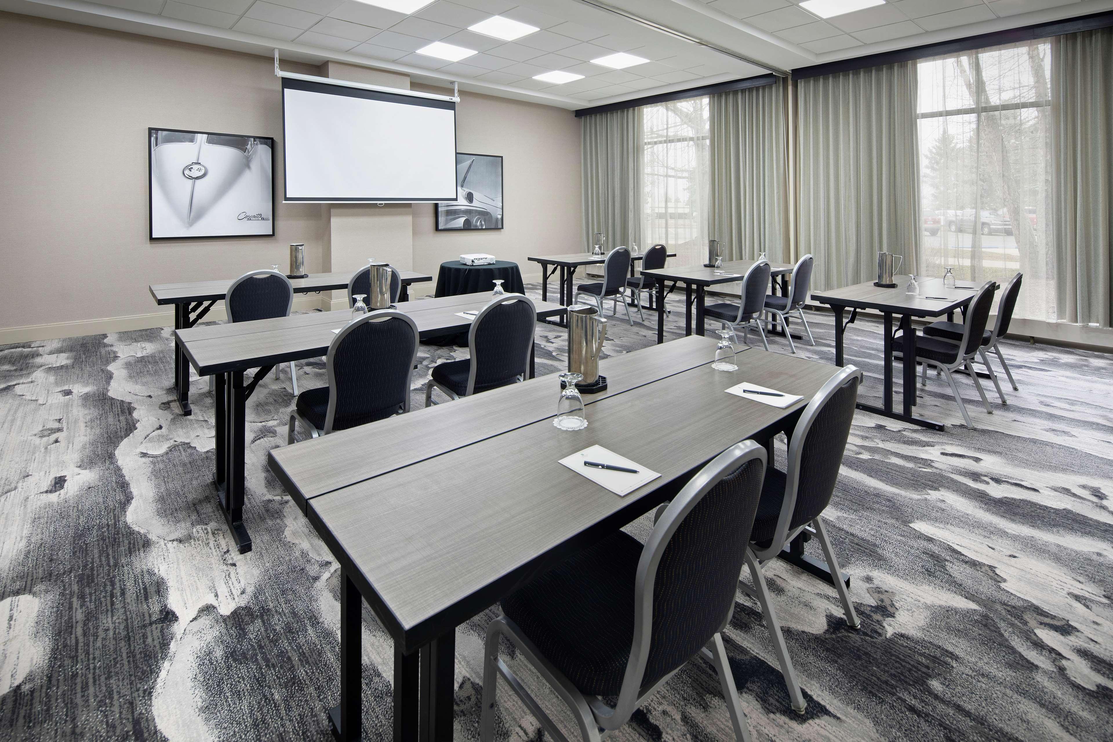 Embassy Suites By Hilton Detroit Troy Auburn Hills Exteriér fotografie