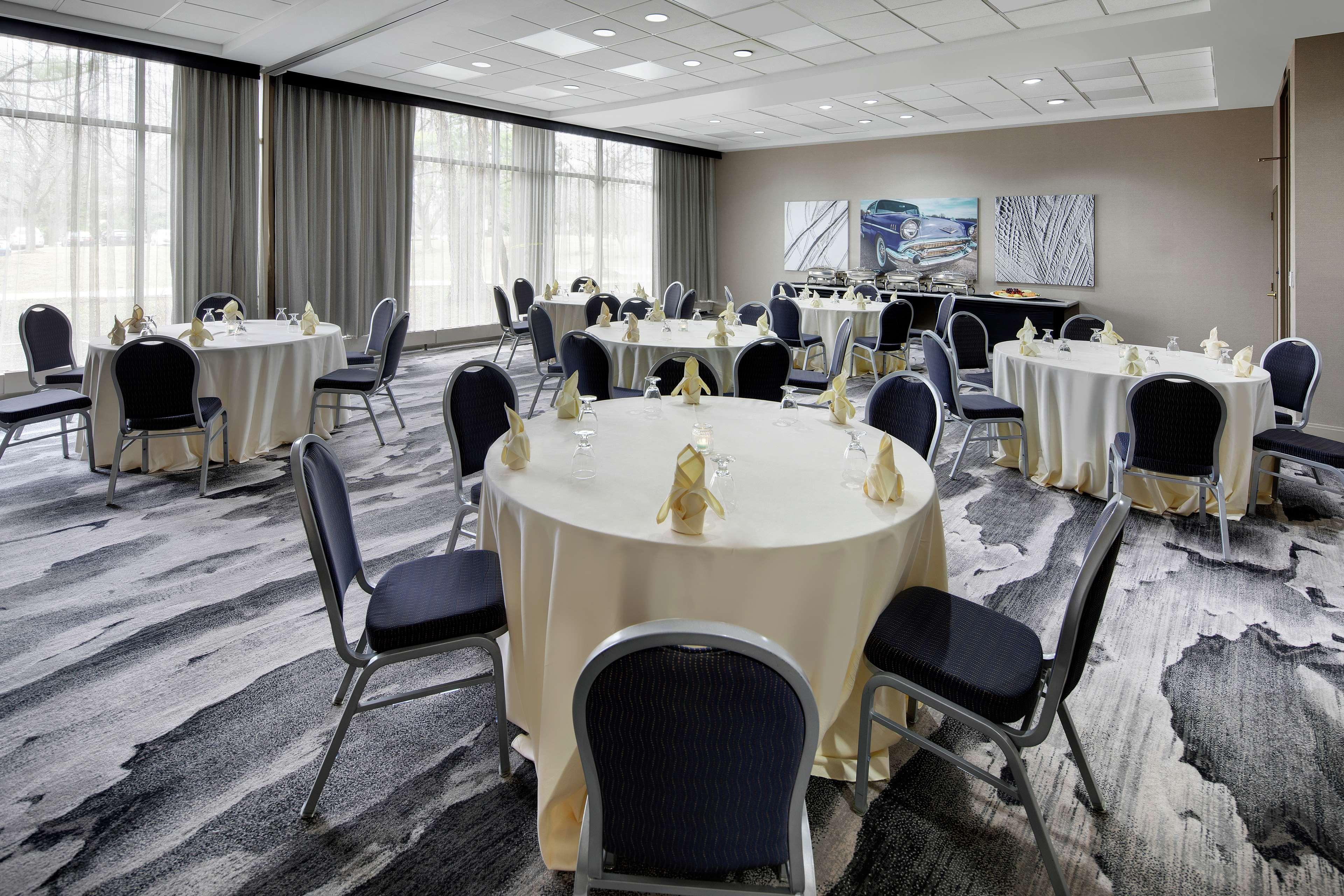 Embassy Suites By Hilton Detroit Troy Auburn Hills Exteriér fotografie