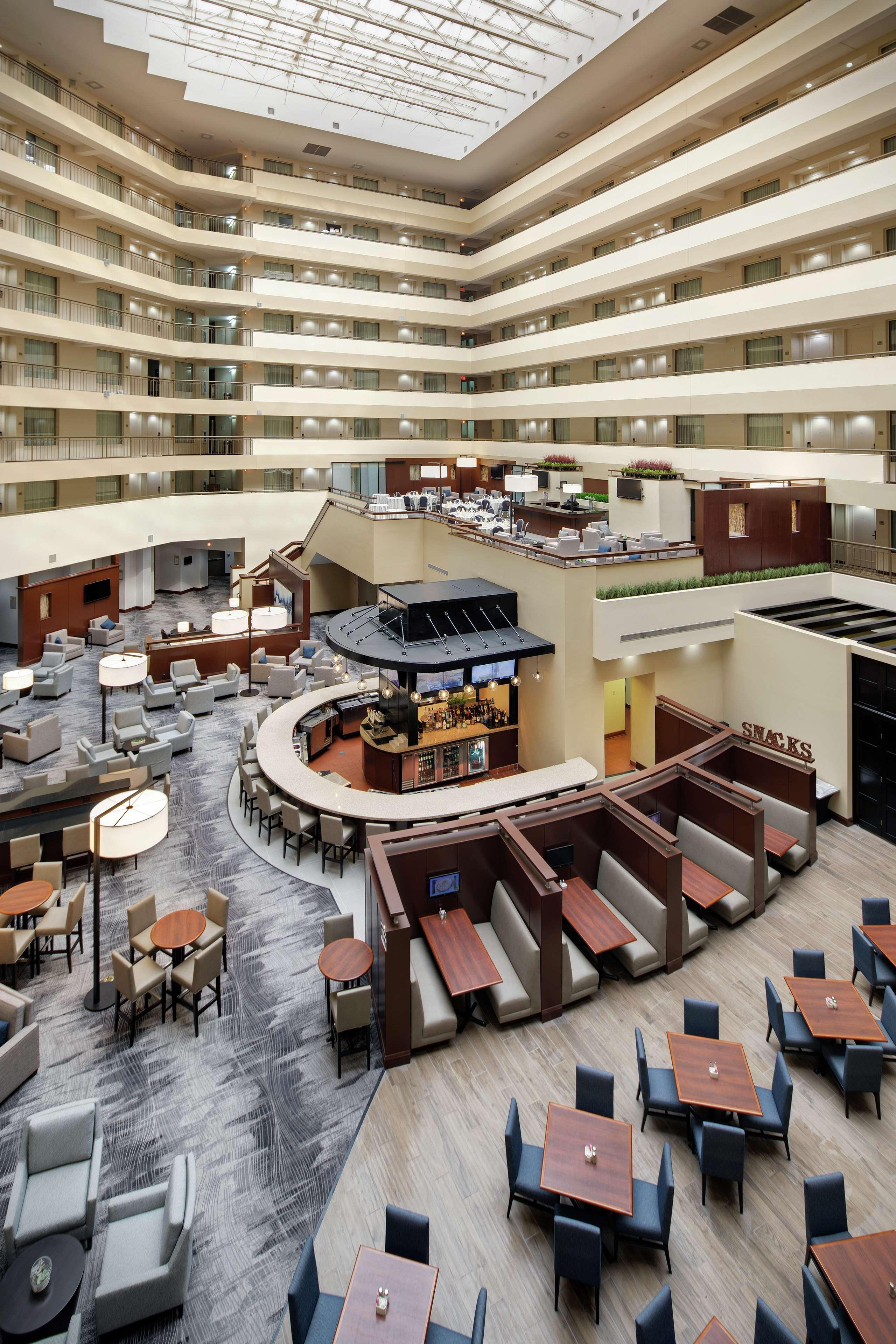 Embassy Suites By Hilton Detroit Troy Auburn Hills Exteriér fotografie