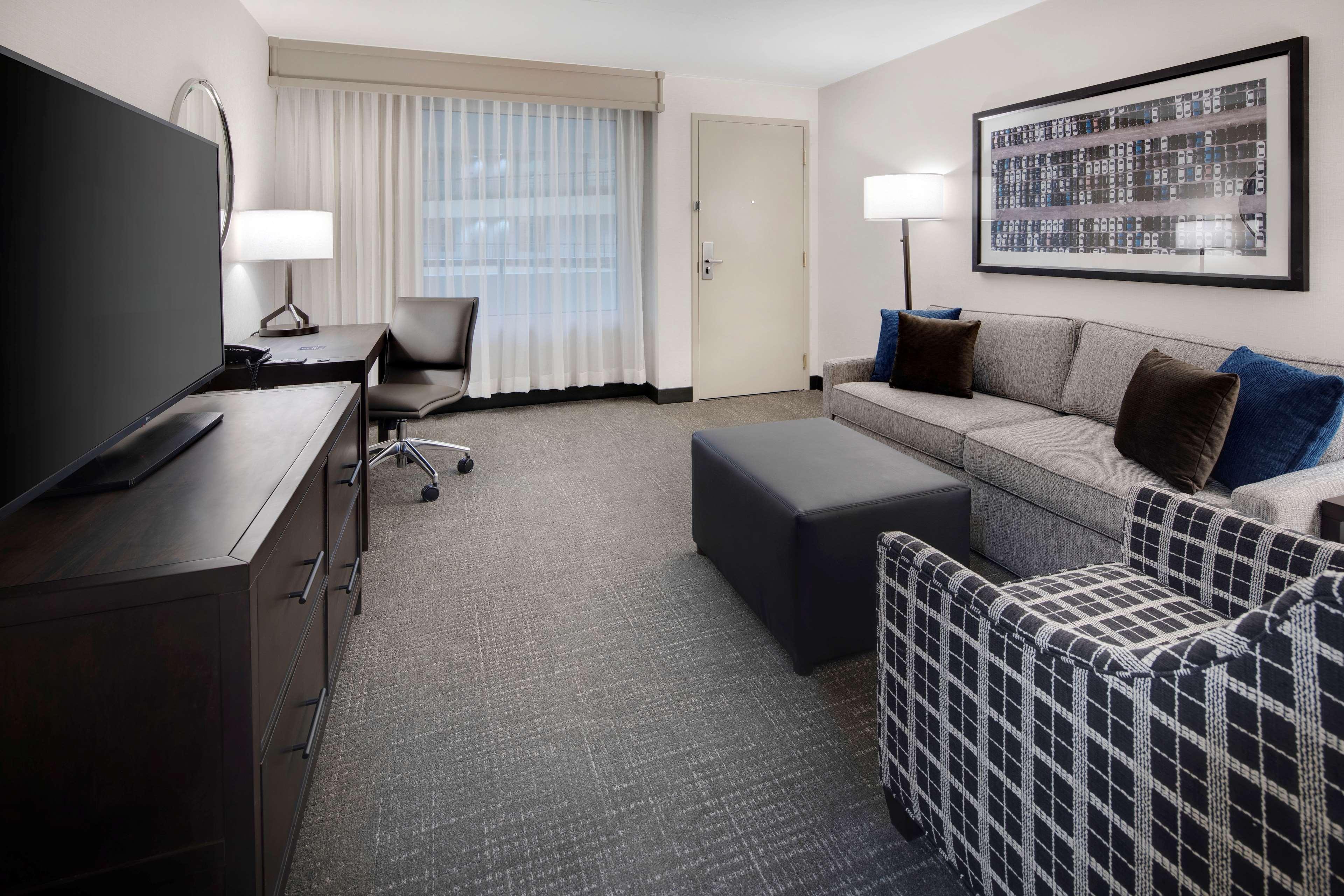 Embassy Suites By Hilton Detroit Troy Auburn Hills Exteriér fotografie