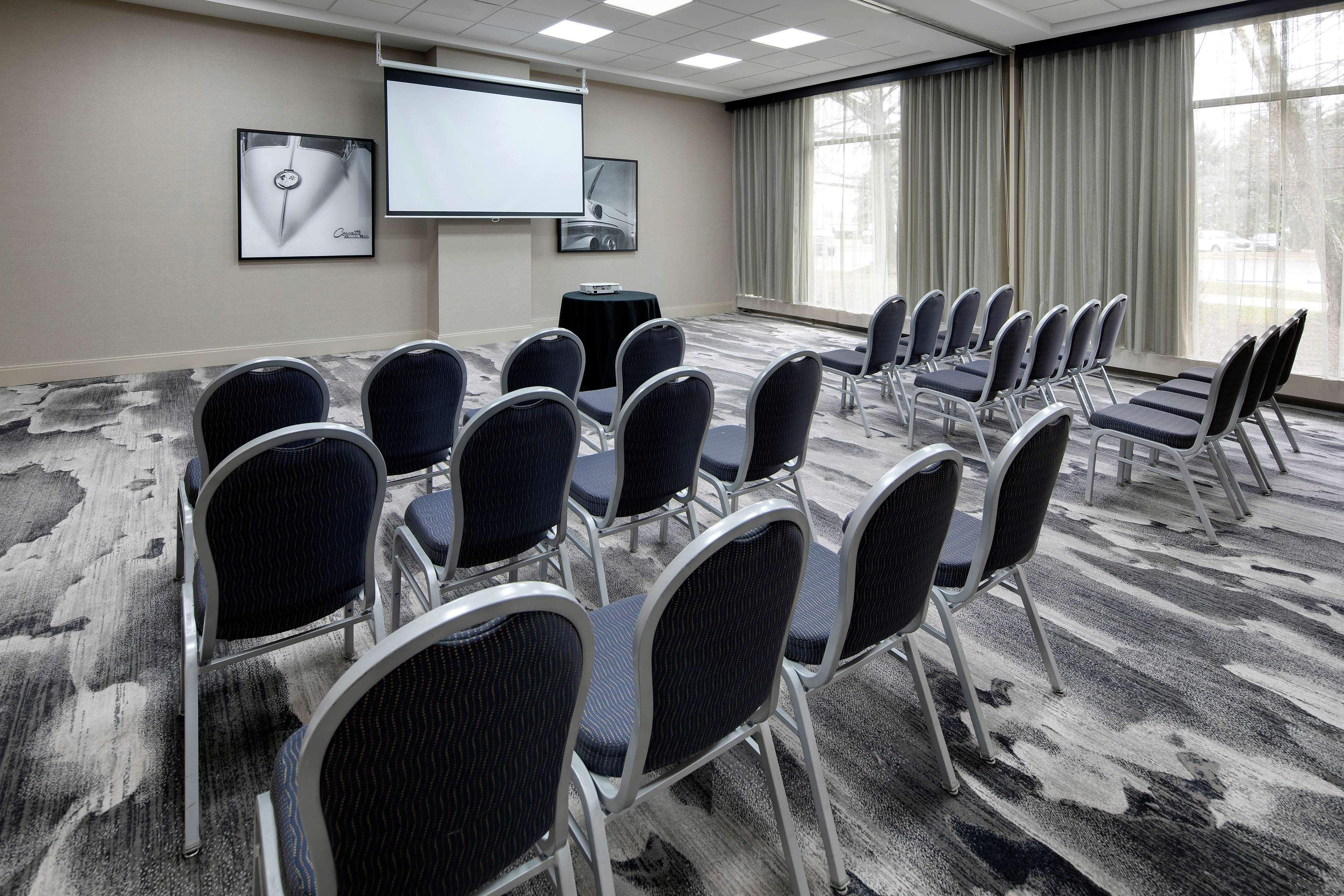 Embassy Suites By Hilton Detroit Troy Auburn Hills Exteriér fotografie