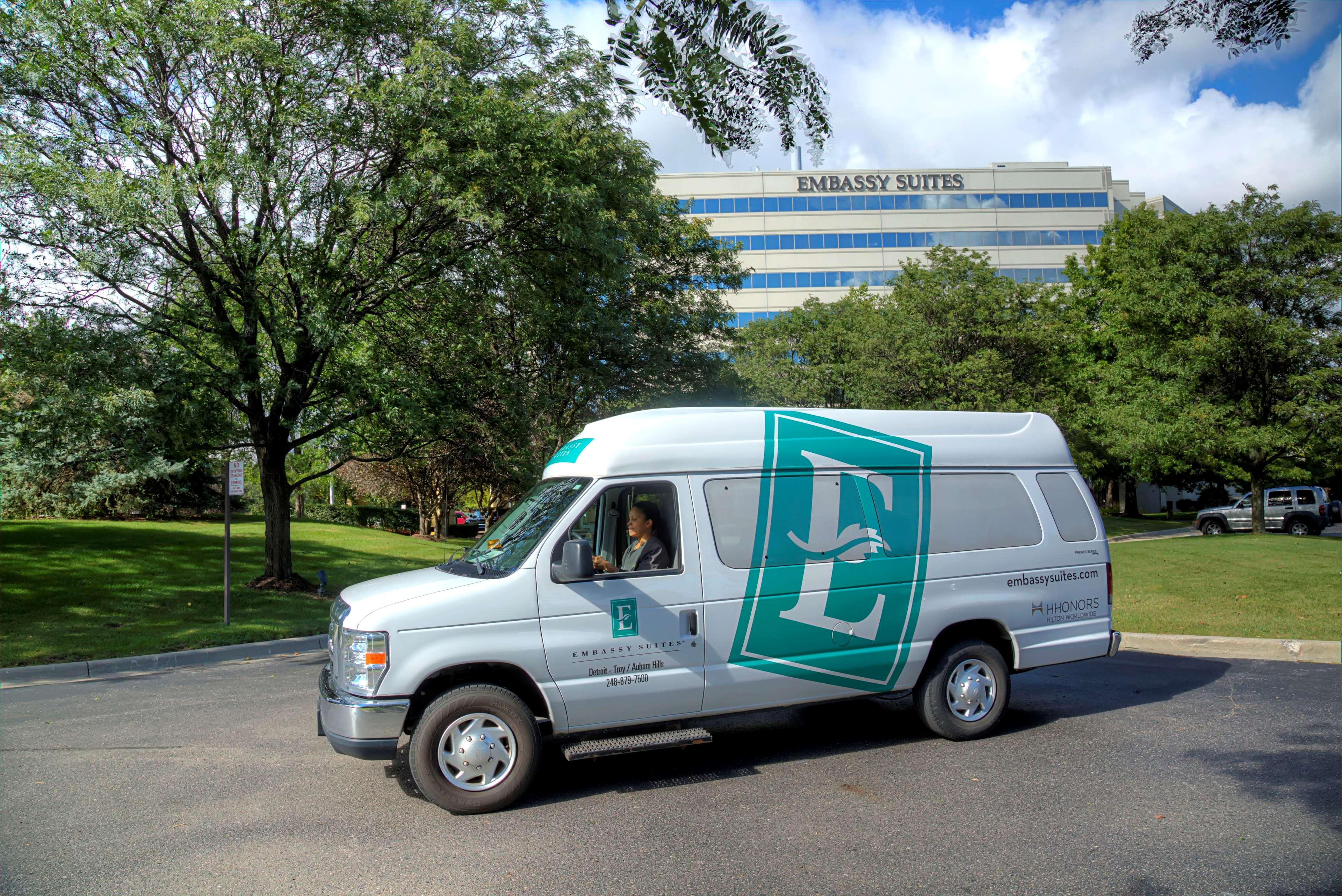 Embassy Suites By Hilton Detroit Troy Auburn Hills Exteriér fotografie