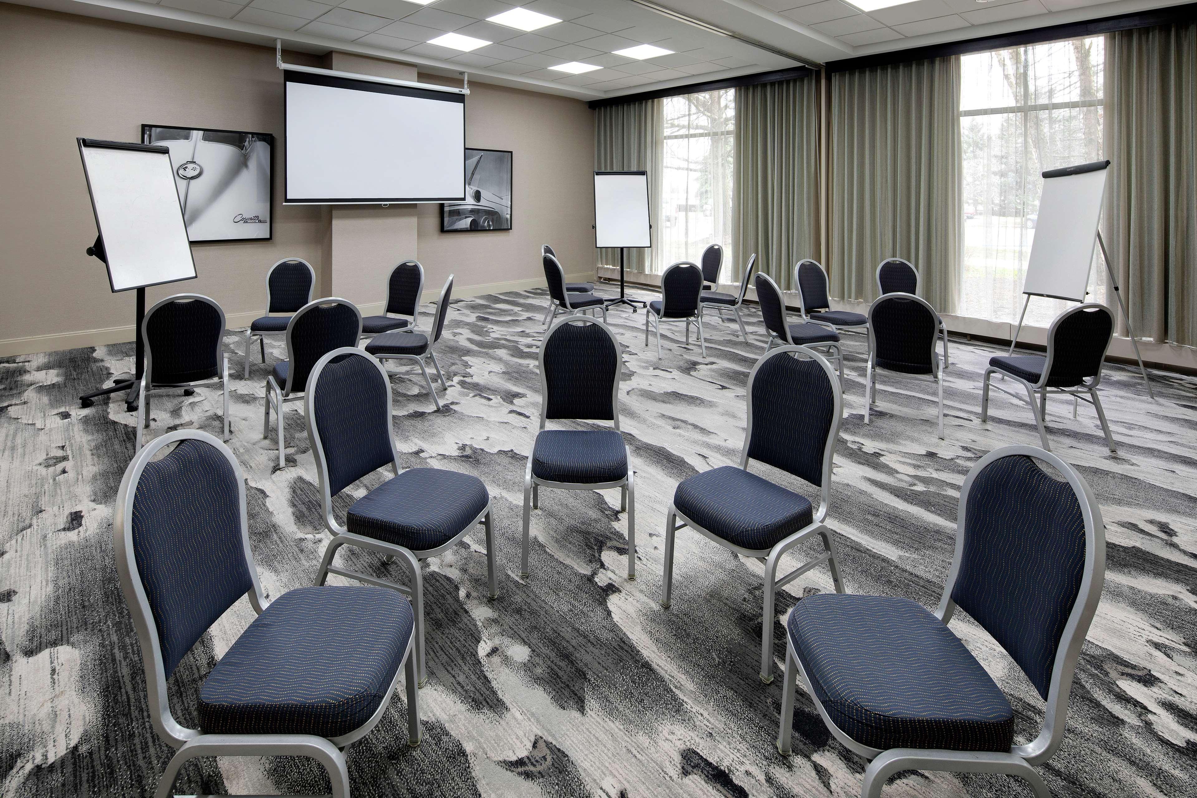 Embassy Suites By Hilton Detroit Troy Auburn Hills Exteriér fotografie