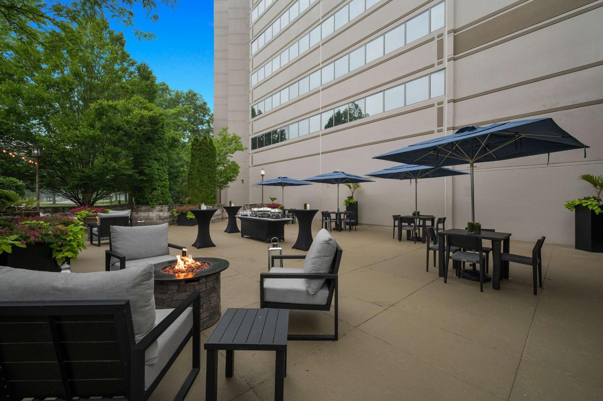 Embassy Suites By Hilton Detroit Troy Auburn Hills Exteriér fotografie