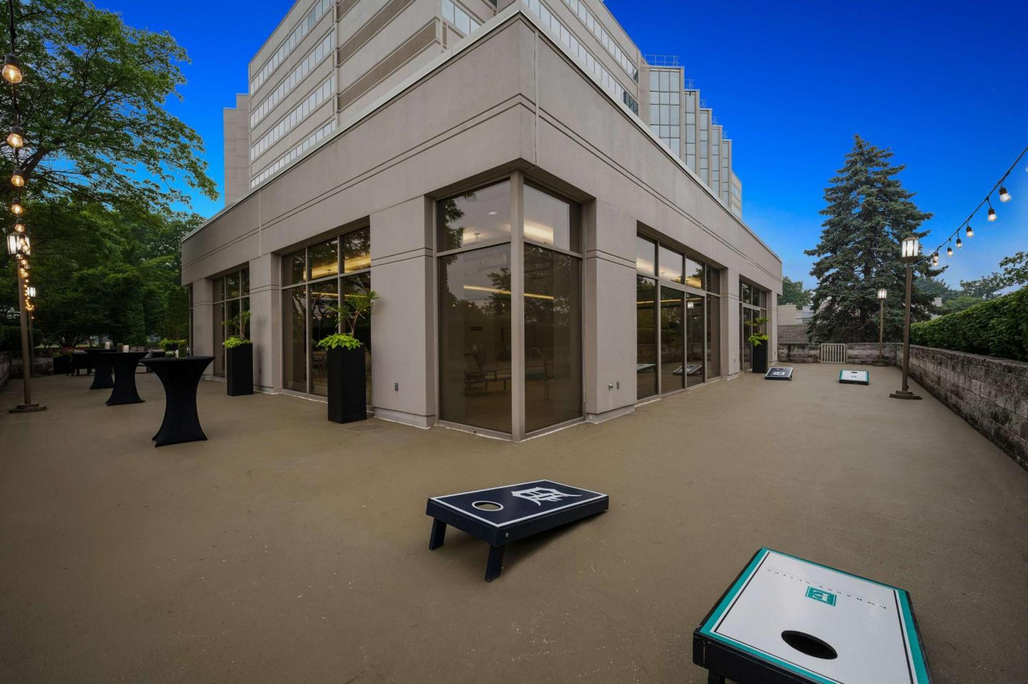 Embassy Suites By Hilton Detroit Troy Auburn Hills Exteriér fotografie