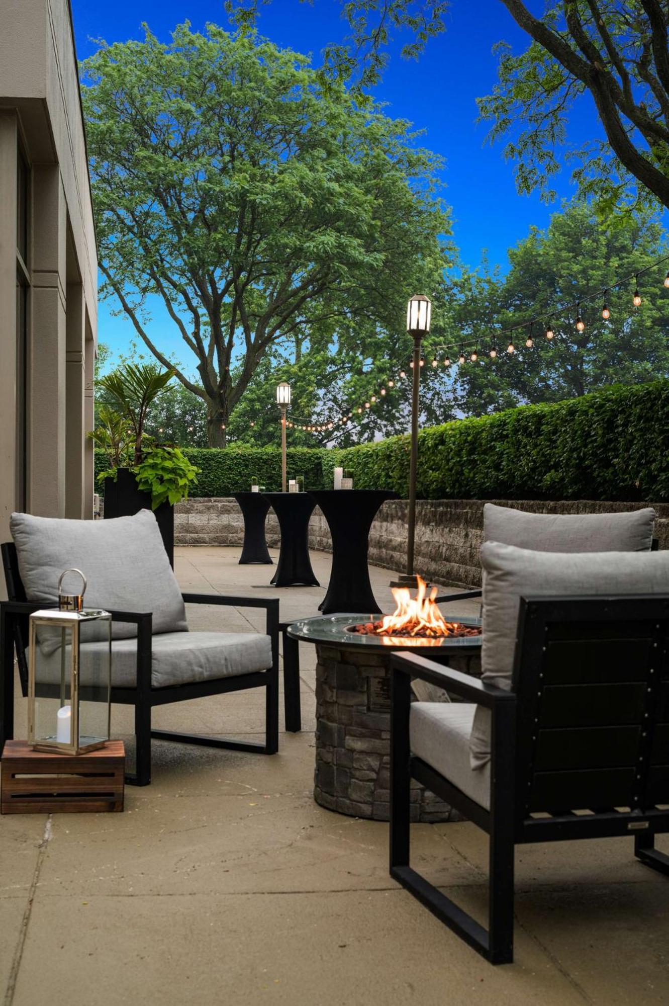 Embassy Suites By Hilton Detroit Troy Auburn Hills Exteriér fotografie