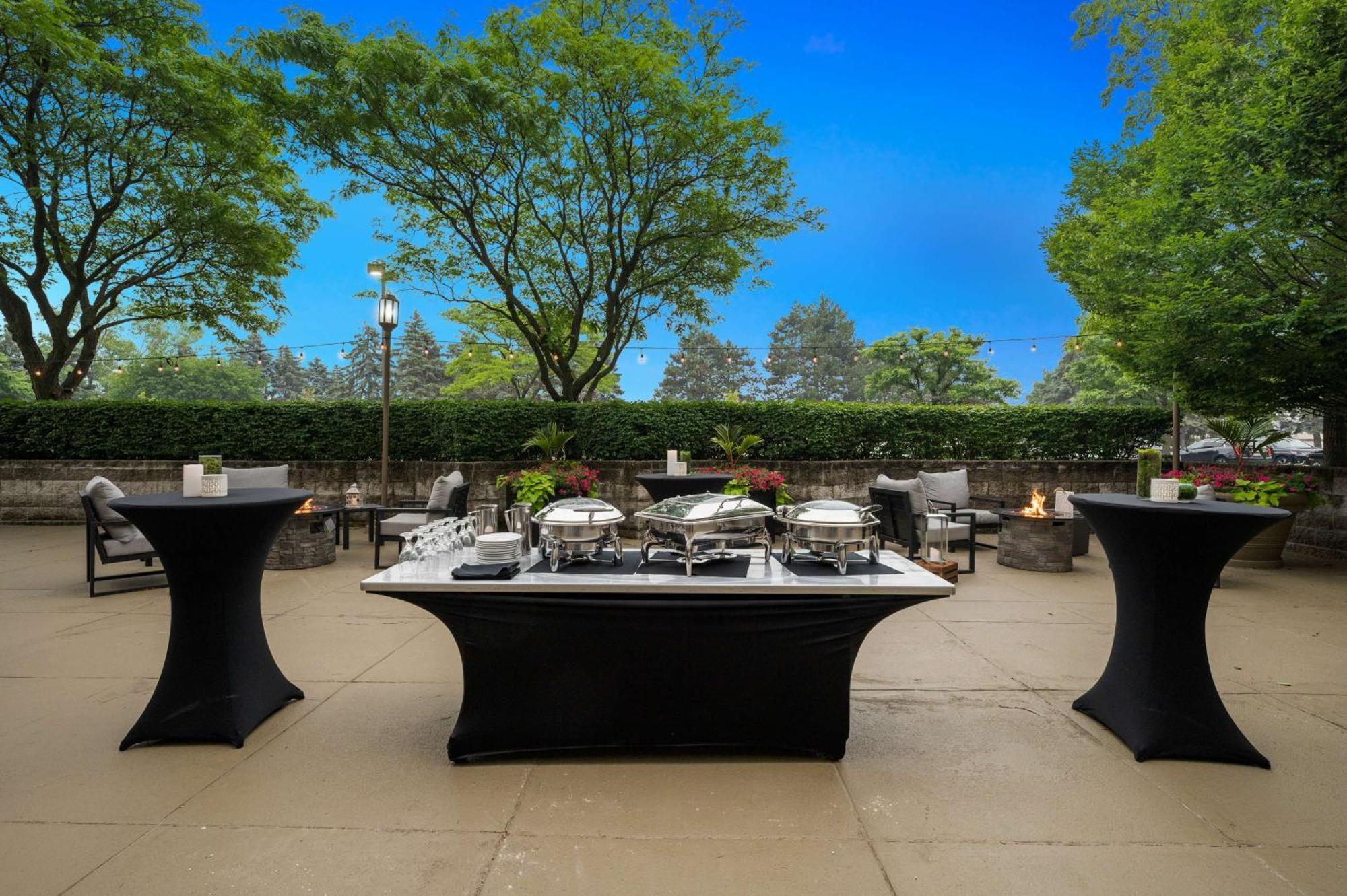 Embassy Suites By Hilton Detroit Troy Auburn Hills Exteriér fotografie