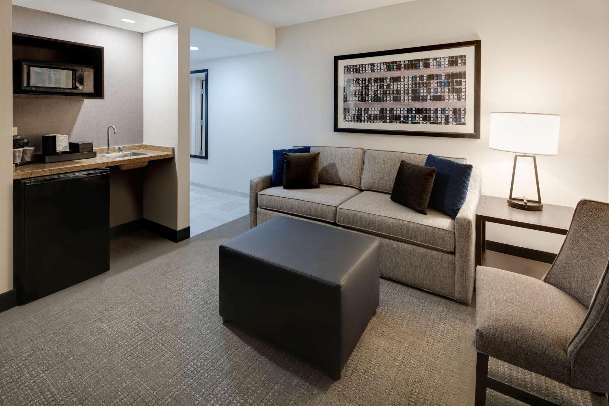 Embassy Suites By Hilton Detroit Troy Auburn Hills Exteriér fotografie
