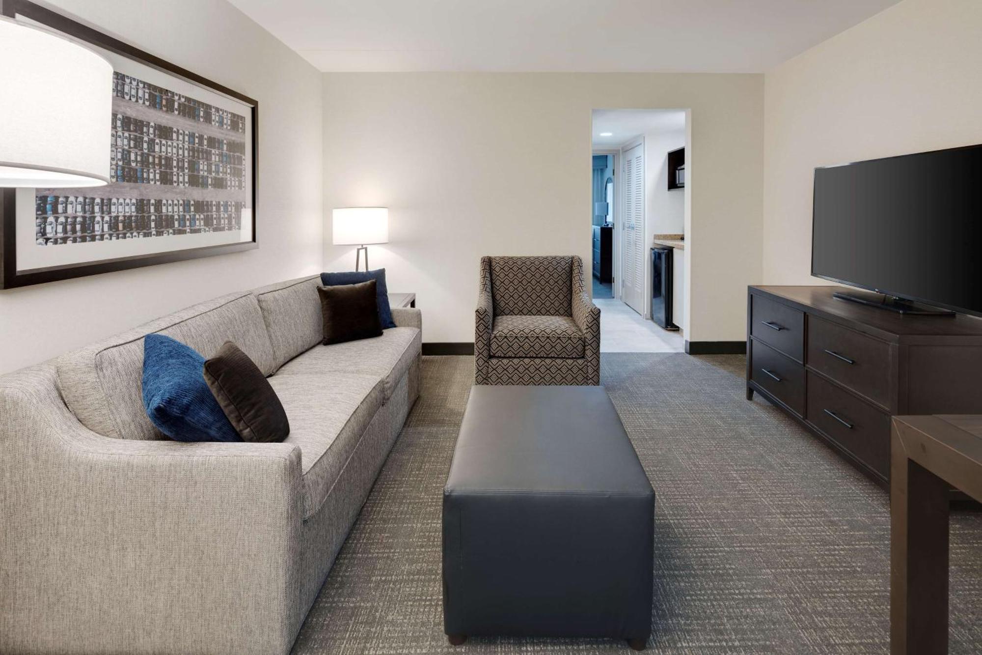 Embassy Suites By Hilton Detroit Troy Auburn Hills Exteriér fotografie