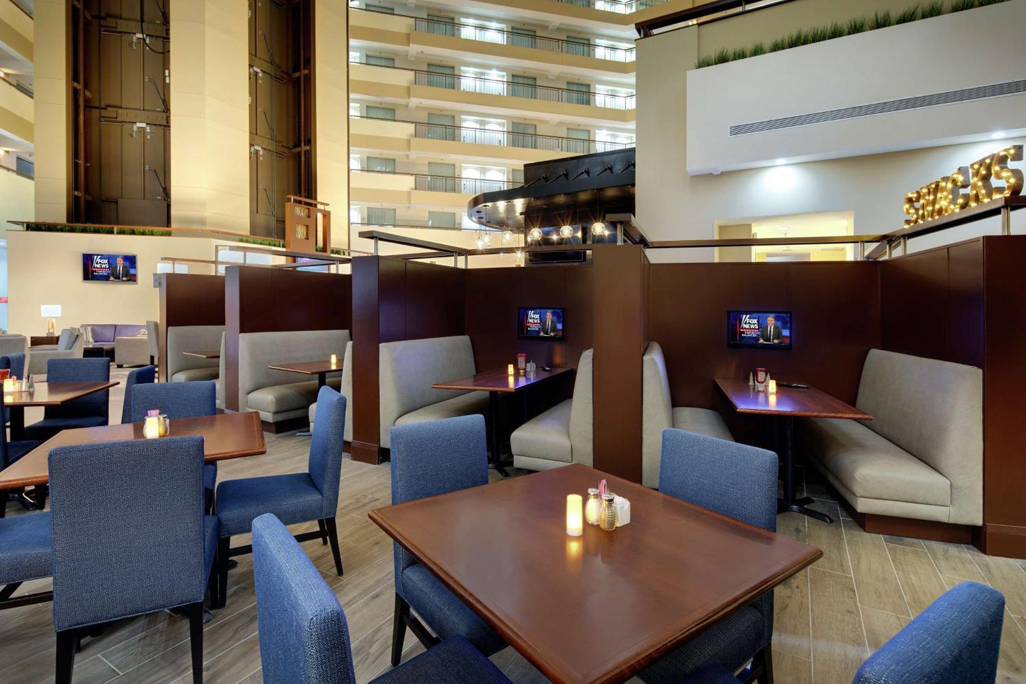 Embassy Suites By Hilton Detroit Troy Auburn Hills Exteriér fotografie