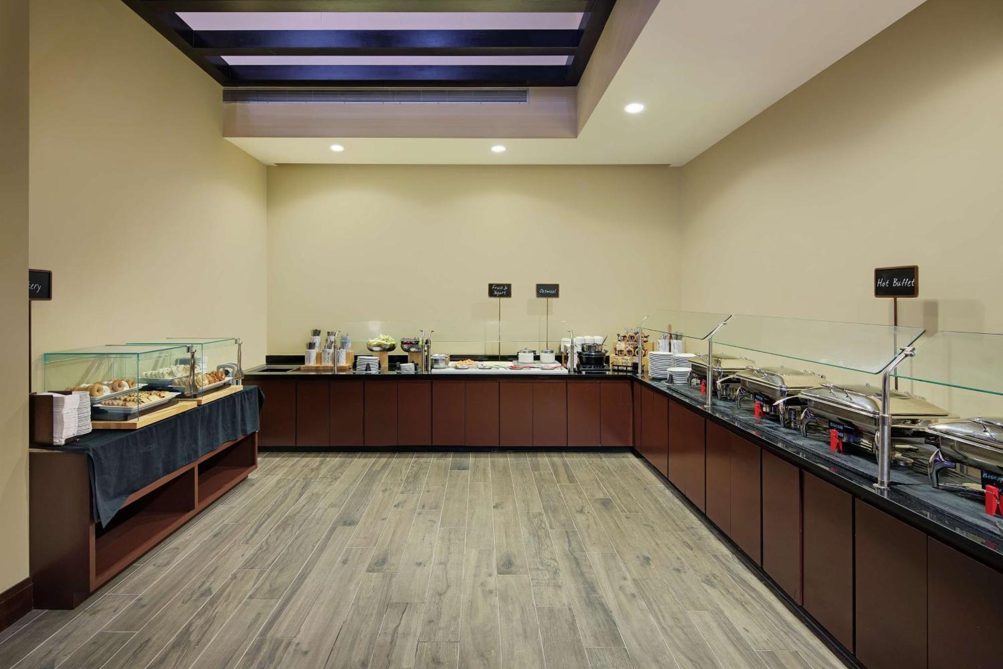 Embassy Suites By Hilton Detroit Troy Auburn Hills Exteriér fotografie