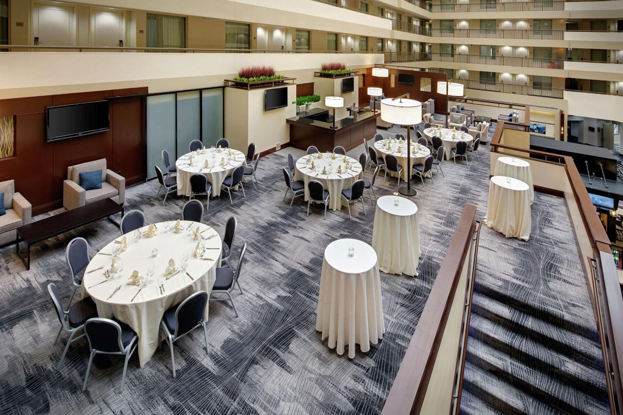 Embassy Suites By Hilton Detroit Troy Auburn Hills Exteriér fotografie